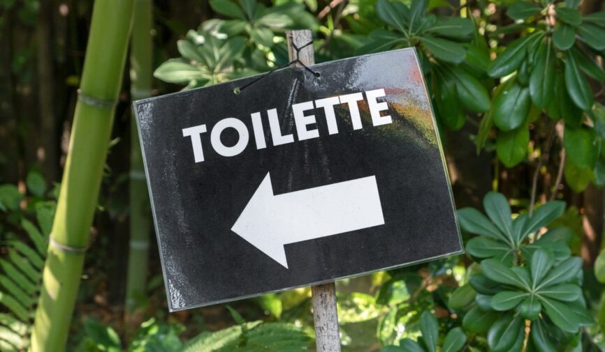 cassetta-scarico-wc-esterna-copertina